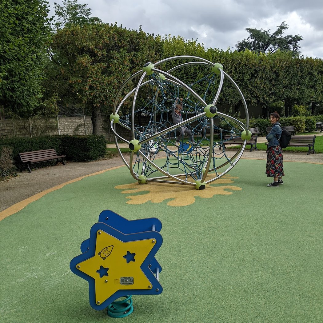Aire de jeux pour enfants 2